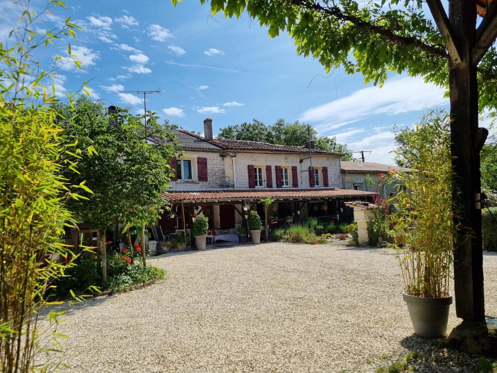 La Fontenelle Chambres D'Hotes Sainte-Severe Exterior photo